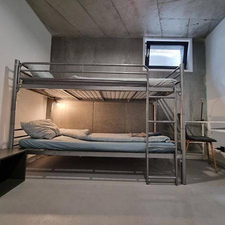 Industrialna Piwnica Hostel Gdansk Ruang foto