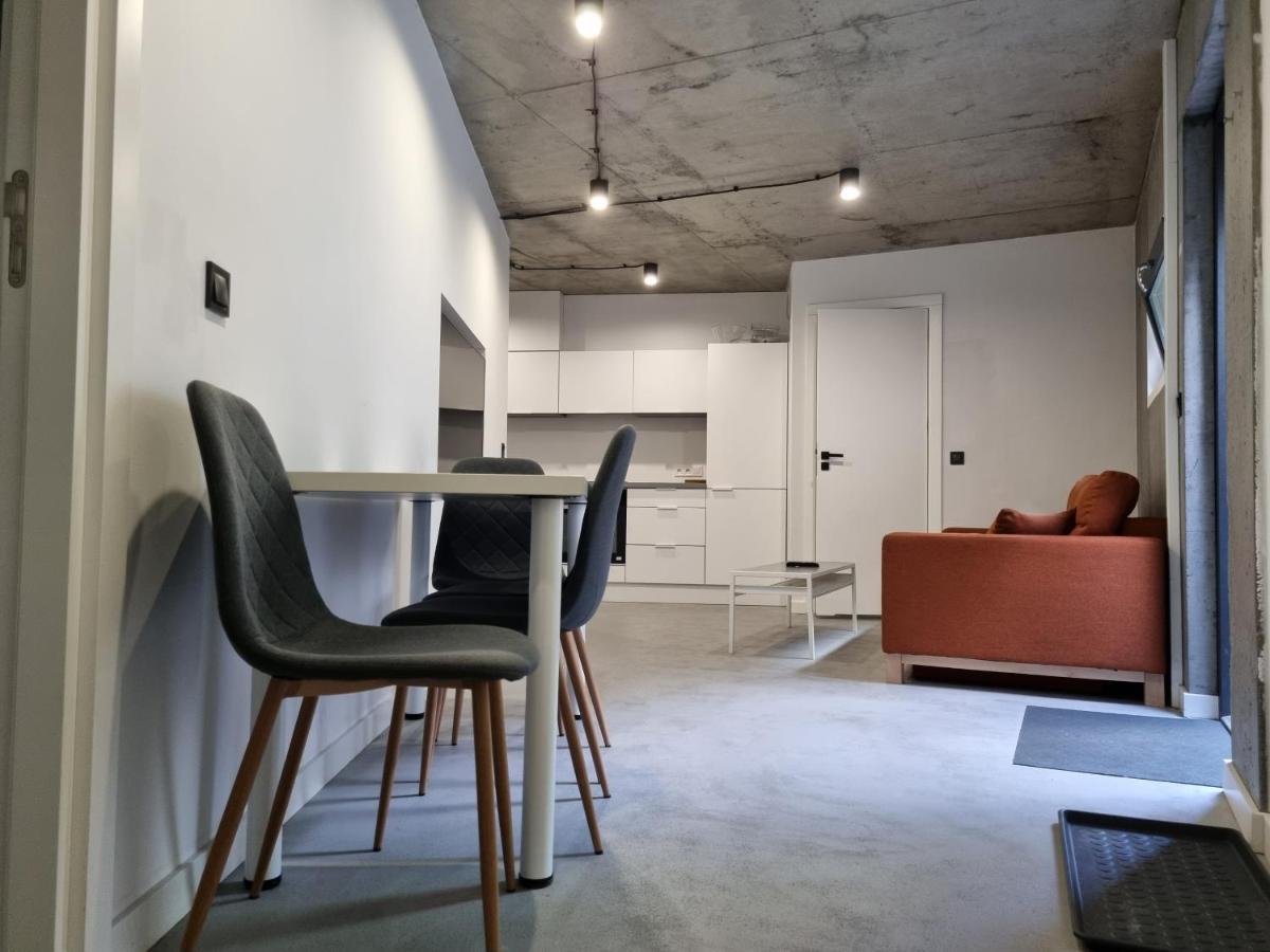 Industrialna Piwnica Hostel Gdansk Bagian luar foto