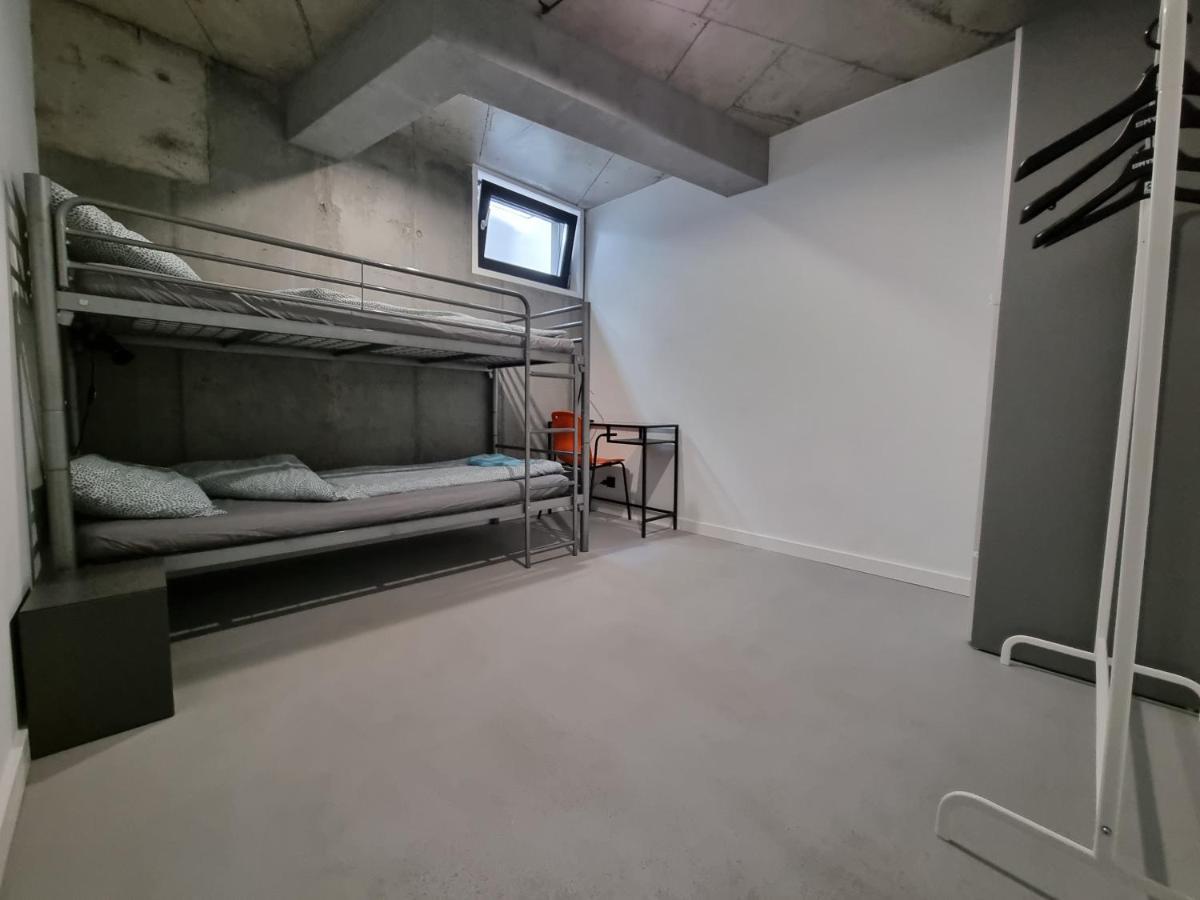 Industrialna Piwnica Hostel Gdansk Bagian luar foto