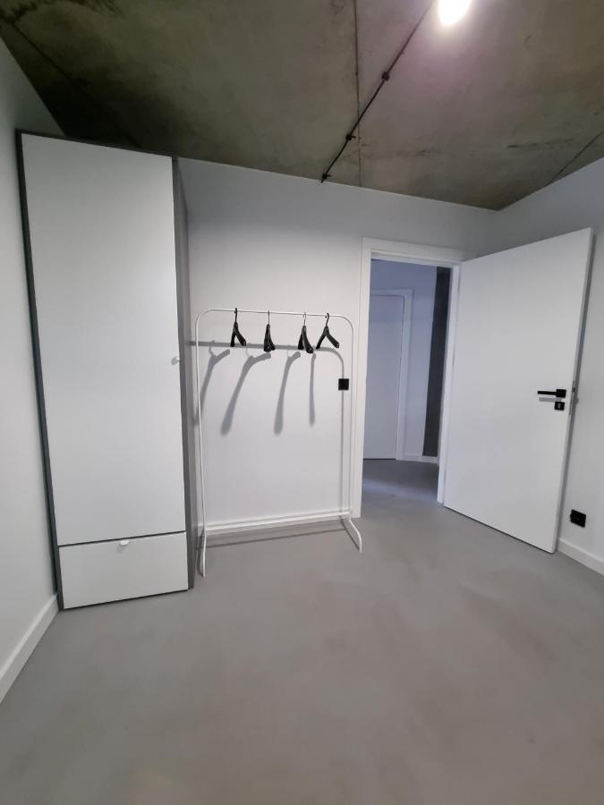 Industrialna Piwnica Hostel Gdansk Bagian luar foto